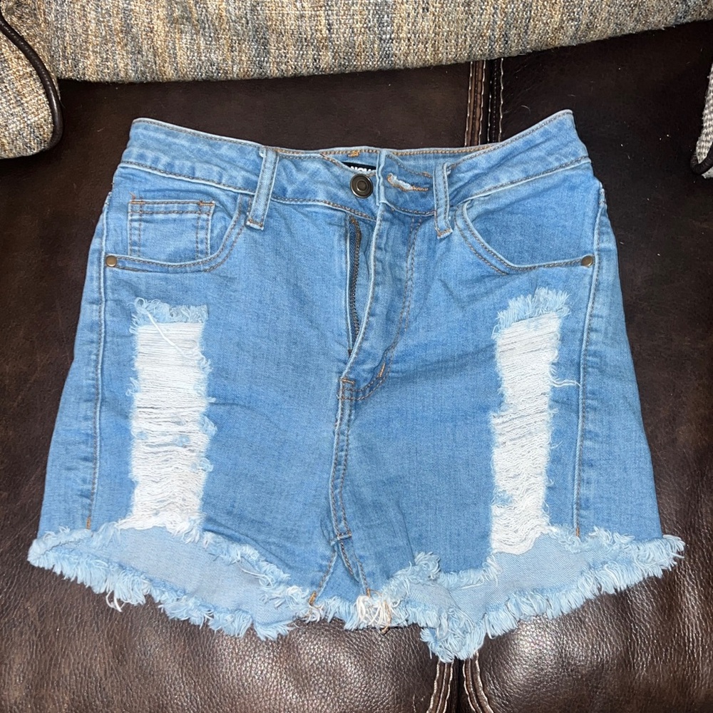 Fashion Nova Light Blue Distressed Shorts - Excellent